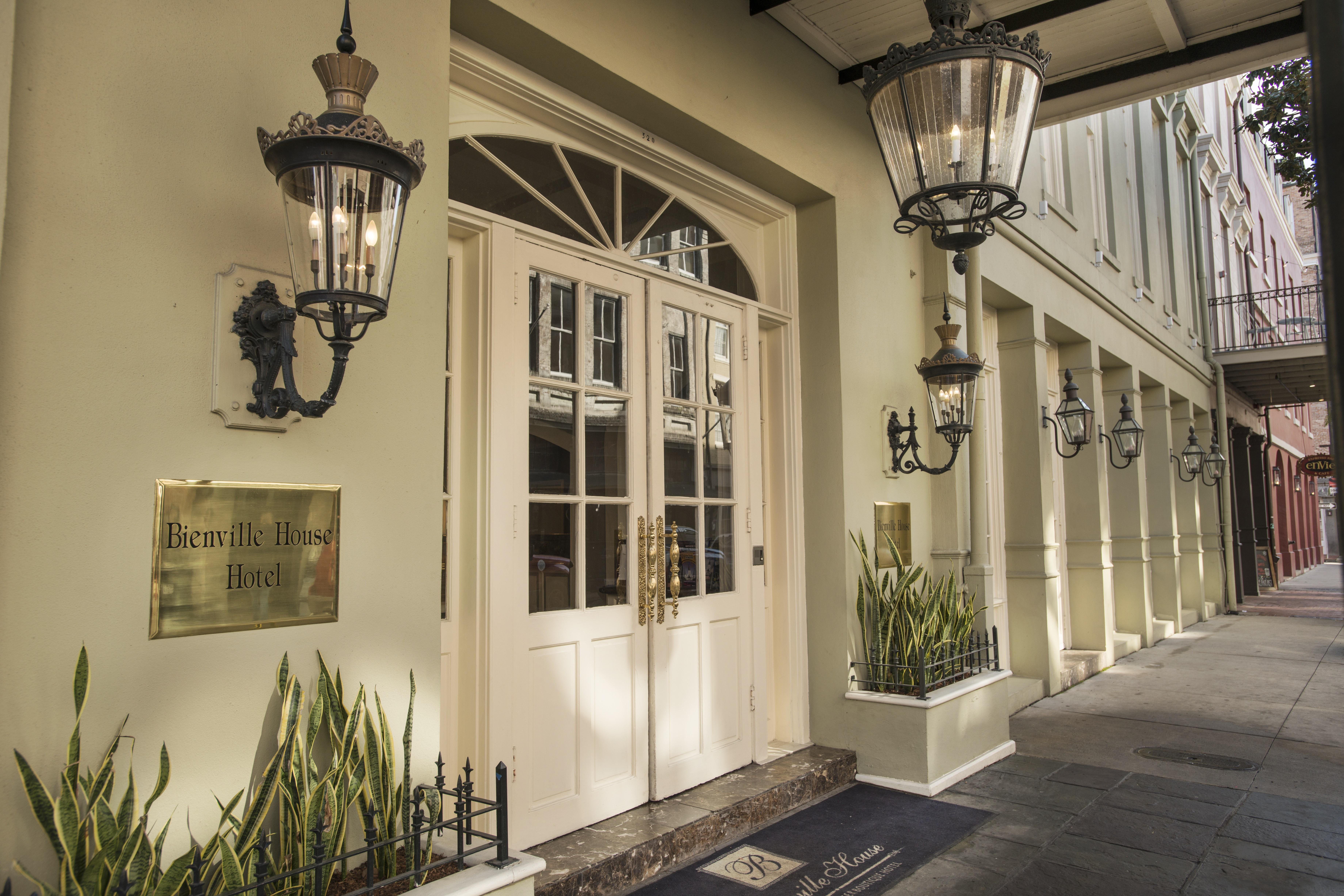 Bienville House Hotel Nueva Orleans Exterior foto